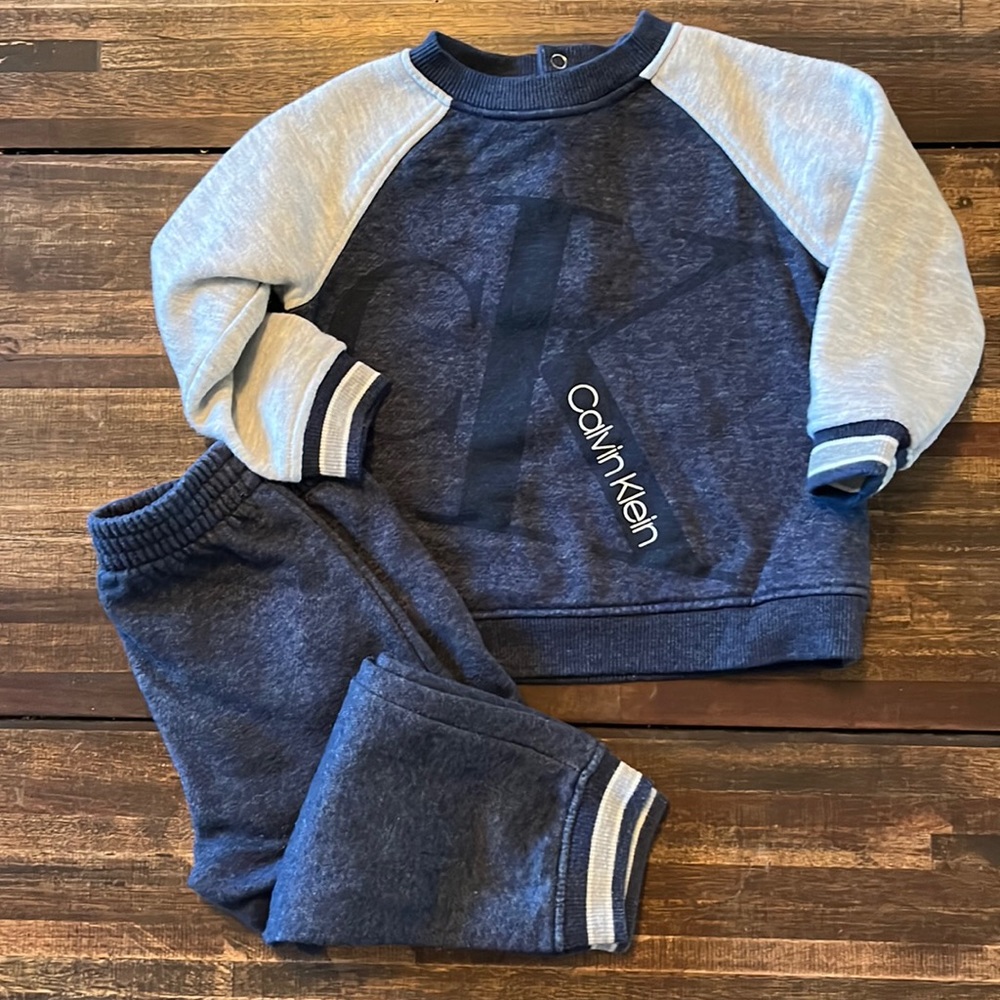 Calvin Klein sweatshirt and sweatpants